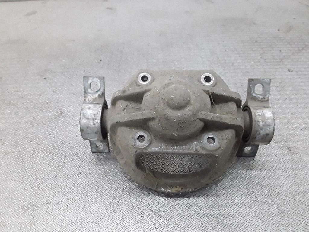 Coil spring/strut mount 7L0512345