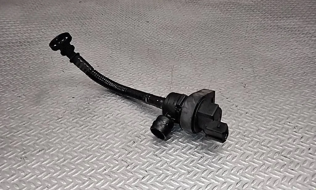 Breather valve 7512581