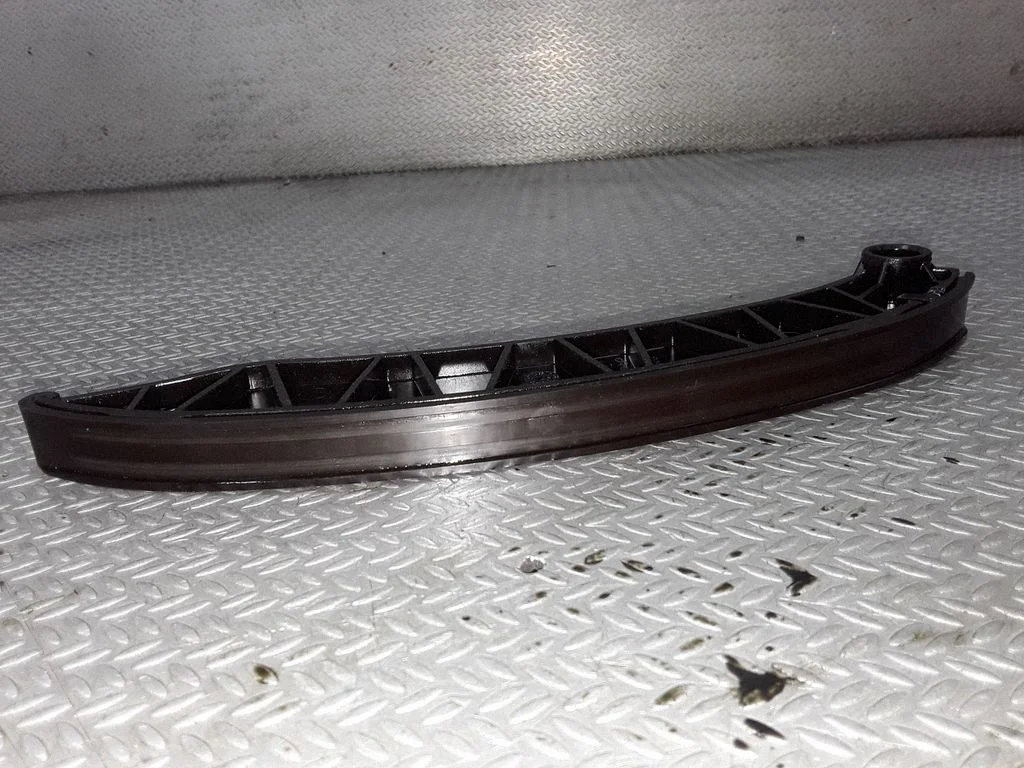 Slide rail for timing chain 8200337109