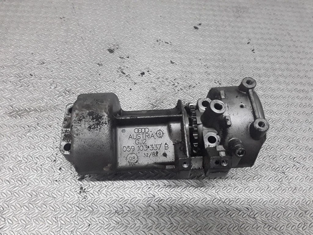 Oil pump balance shaft – Volkswagen Passat B5.5 (2001-2005)