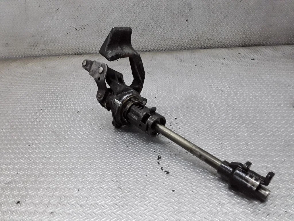 Gear selector/shifter in gearbox 1J0711202J