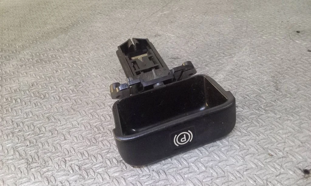Hand brake release handle – Mercedes-Benz C-Class W203 (2000-2007)