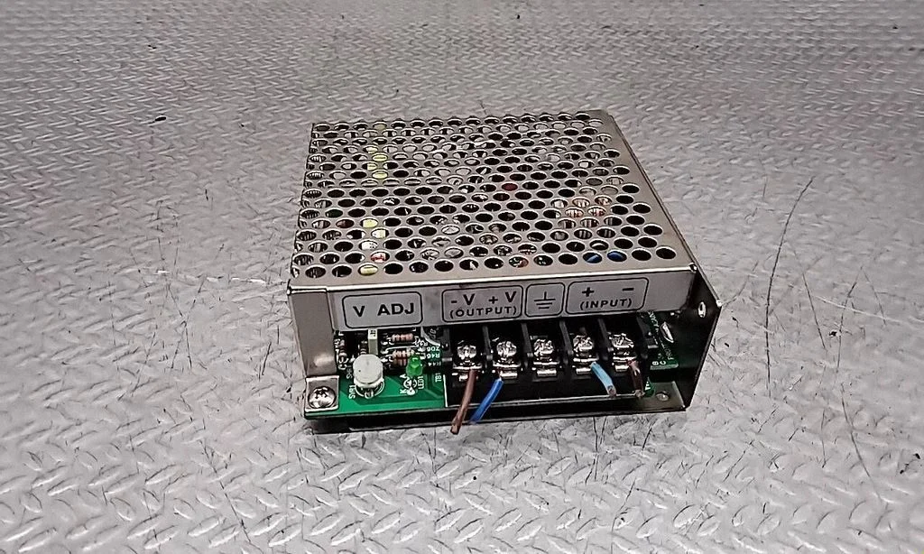 Voltage converter inverter SD25A12