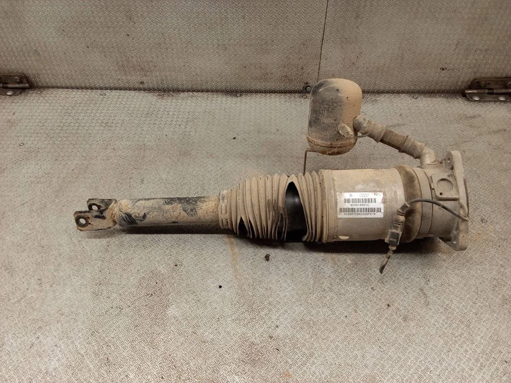 Air suspension rear shock absorber 4E0616001E