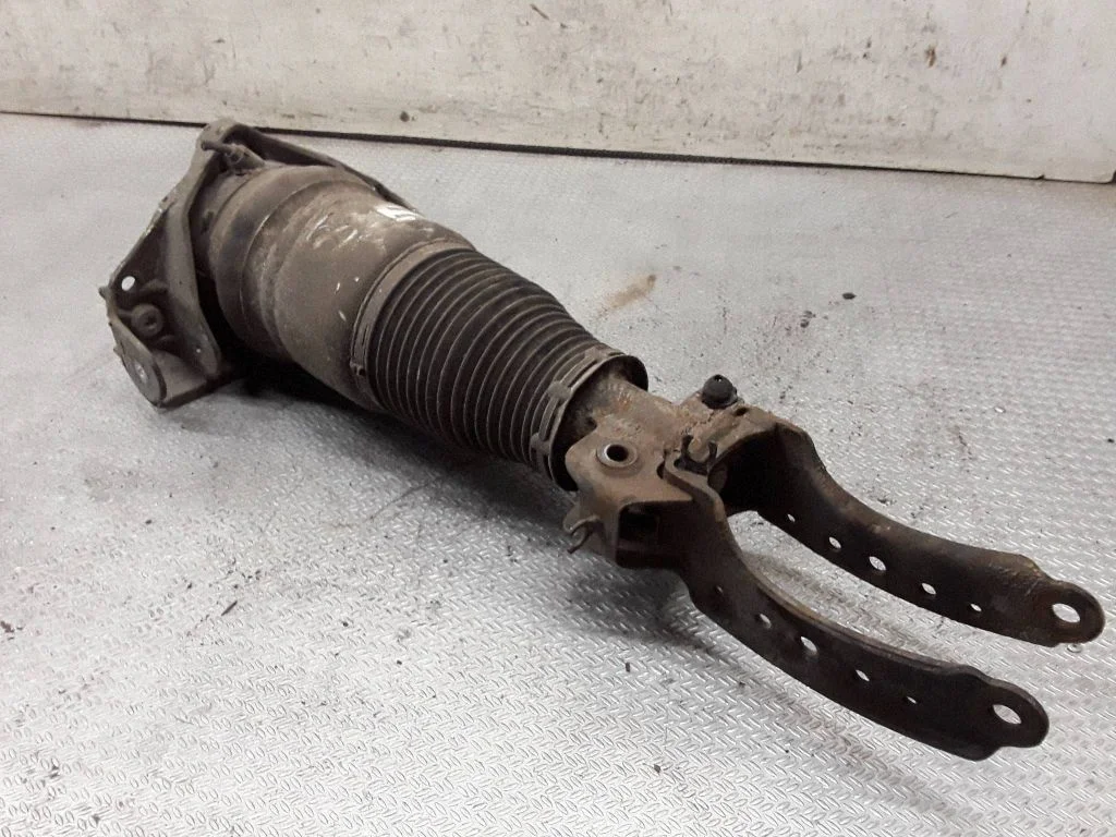 Air suspension front shock absorber 7L6412021AF