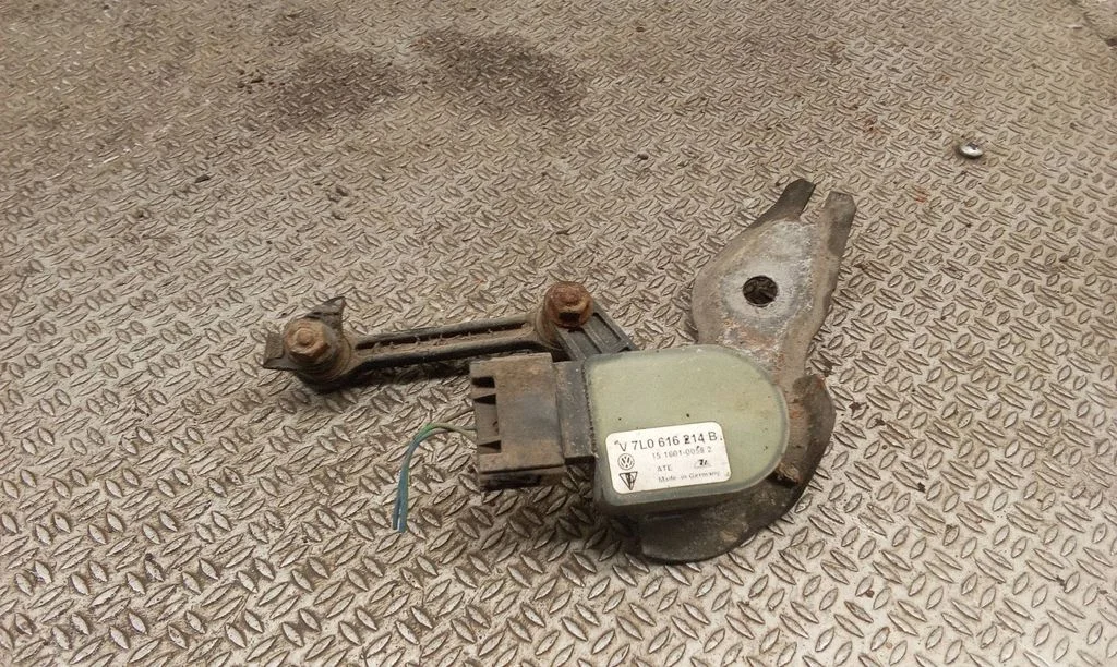 Air suspension front height level sensor 7L0616214B