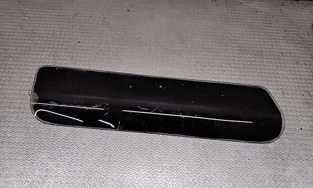 Sunroof glass – Land Rover Discovery (1989-1998)