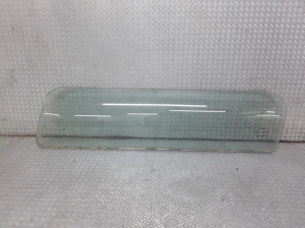 Sunroof glass – Land Rover Discovery (1989-1998)