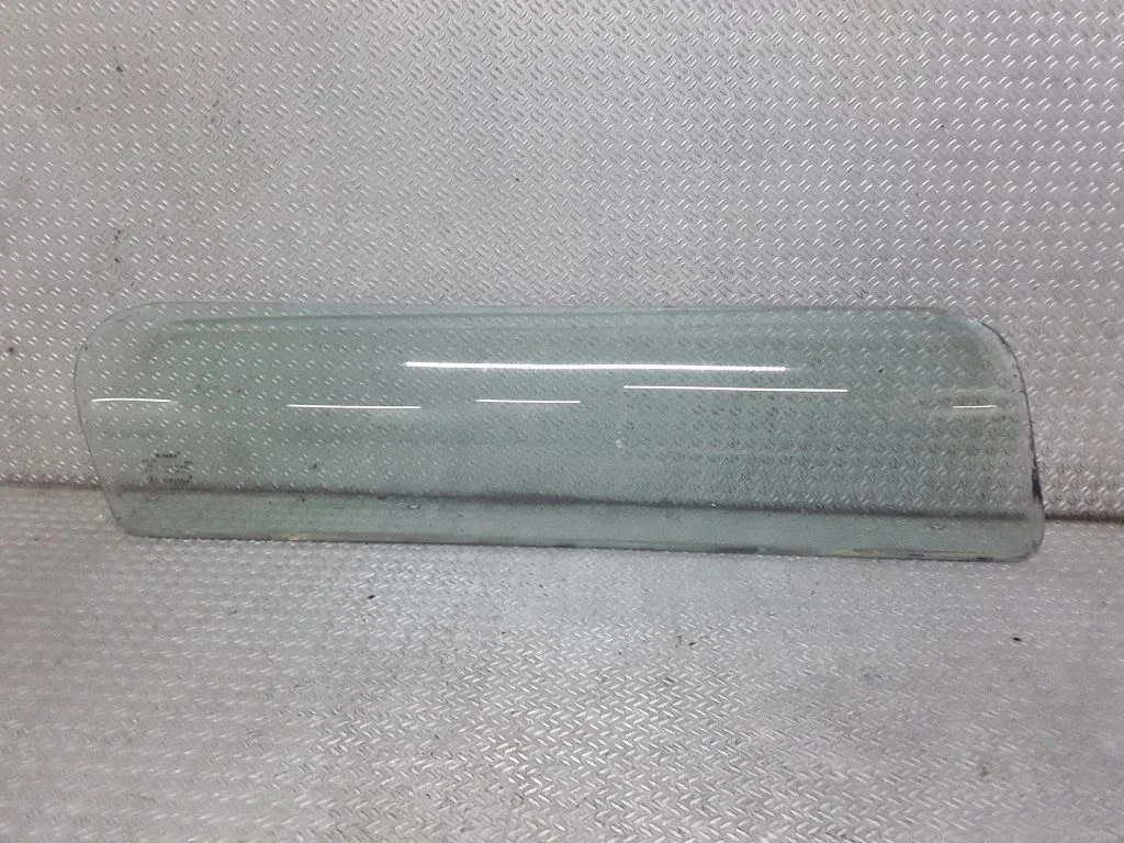 Sunroof glass – Land Rover Discovery (1989-1998)