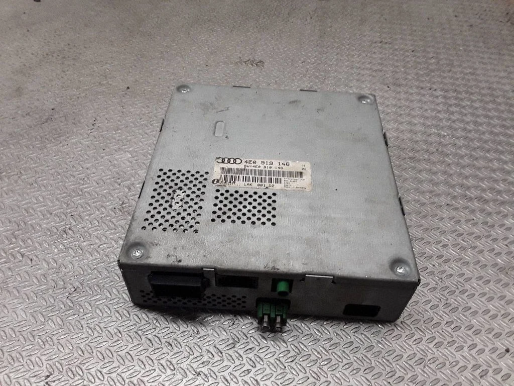Video control module – Audi A8 S8 D3 4E (2002-2009)