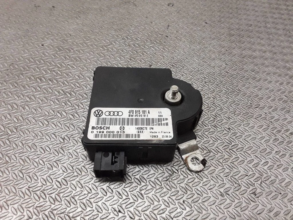 Toitehalduse juhtplokk 4F0915181A