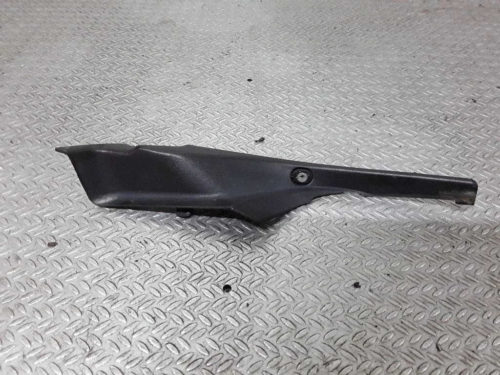 Zakończenie błotnika EG2111PB1