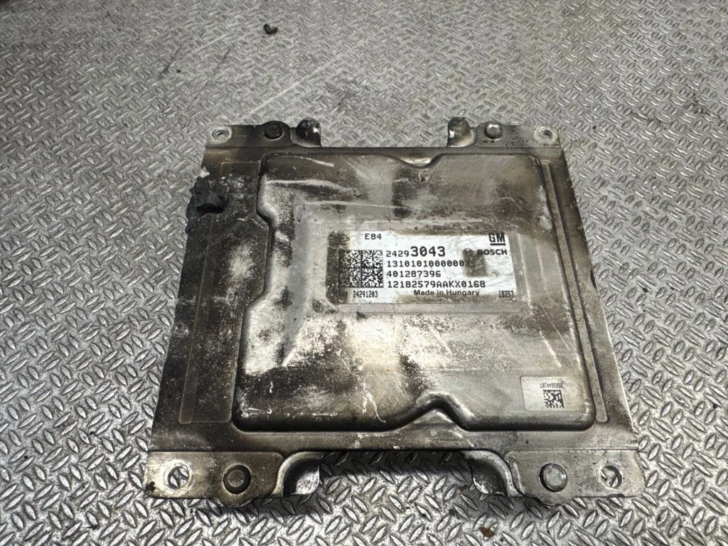 Engine control unit/module ECU 24293043