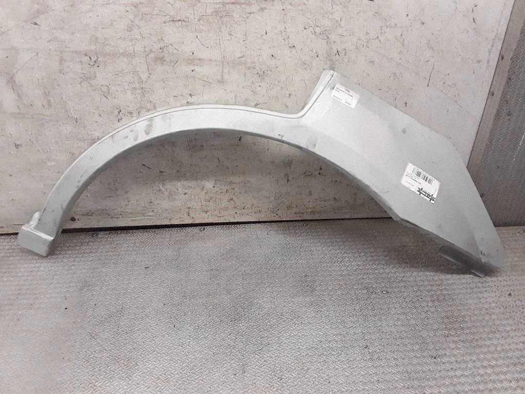 Rear arch – left