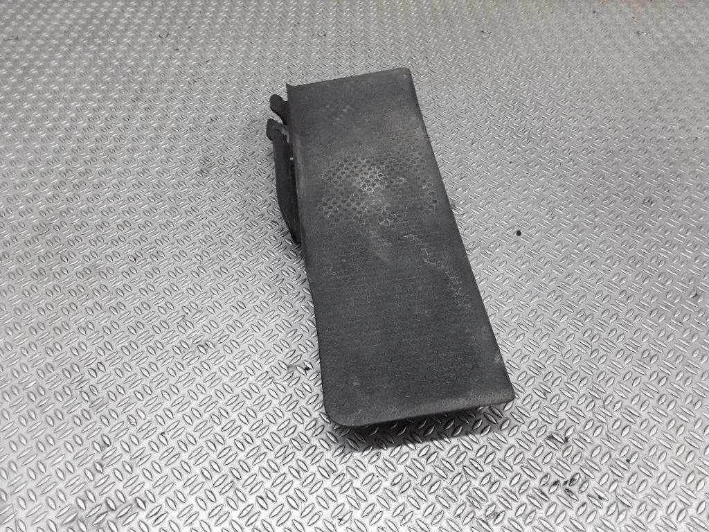 Foot rest pad/dead pedal – Volkswagen Tiguan (2007-2016)