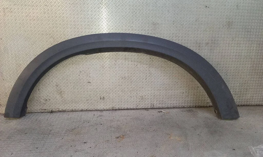 Rear fender molding trim 80655183