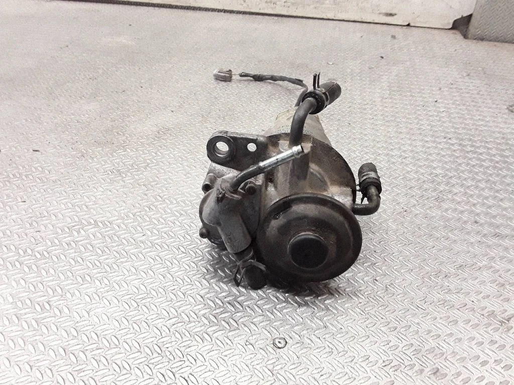 Mehāniskais degvielas sūknis – Toyota Corolla Verso AR10 (2004-2009)