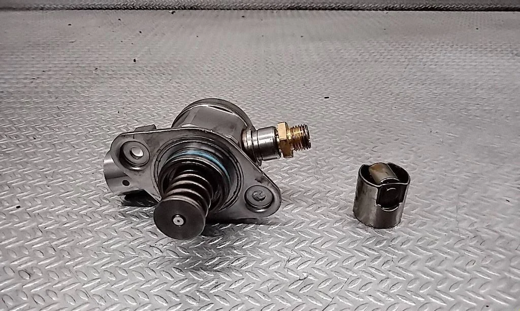 Mechaniczna pompa paliwa 706032300