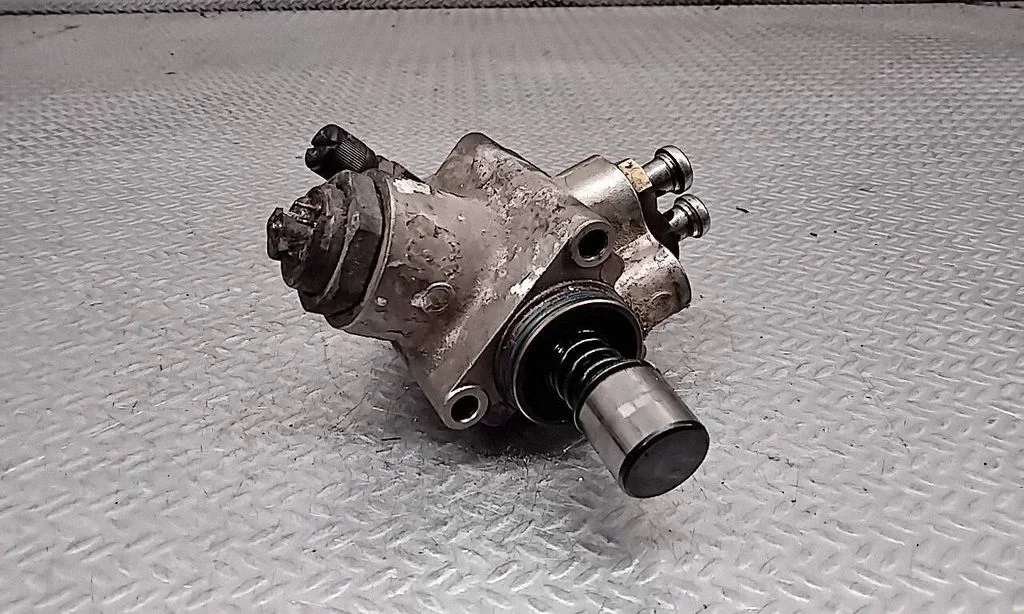 Mechanical fuel pump – Volkswagen Passat B6 (2005-2010)