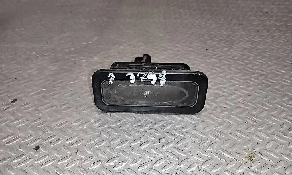 Bagāžnieka vāka atvēršanas slēdzis 8200076258