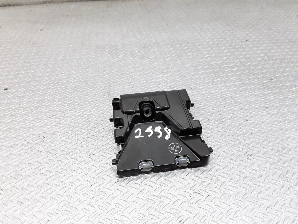 Windshield/windscreen camera – Lexus NX (2014-2021)