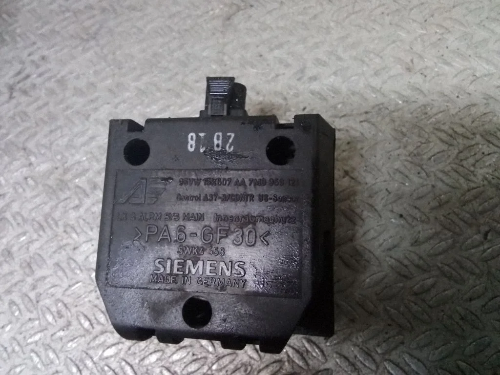 Alarm movement detector/sensor 7M0959121