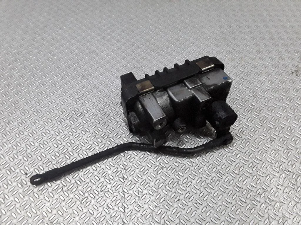 Turbine electric control actuator 712120