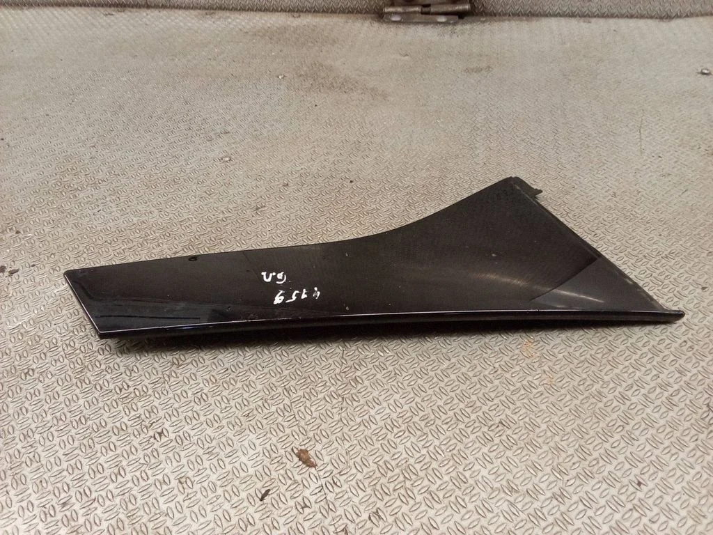 Tagaukse klaasi liist BM51N254A42