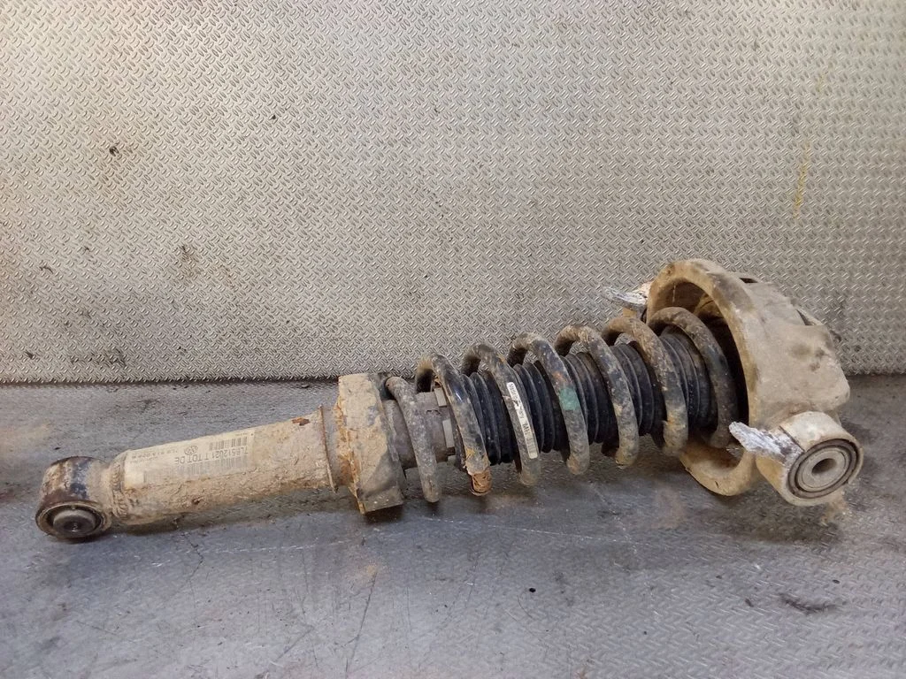 Rear shock absorber with coil spring 7L6513029E