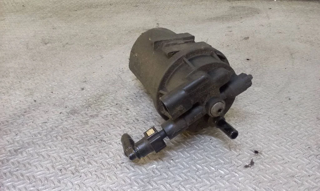 Fuel filter housing 8200084288