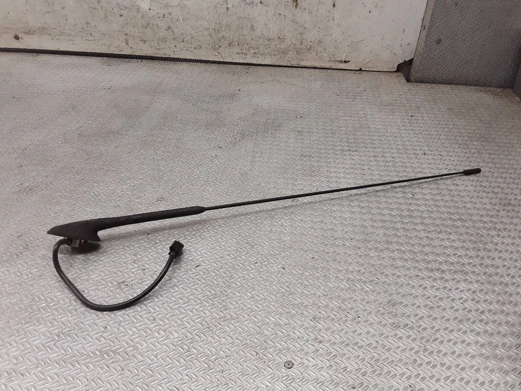Radio antenna