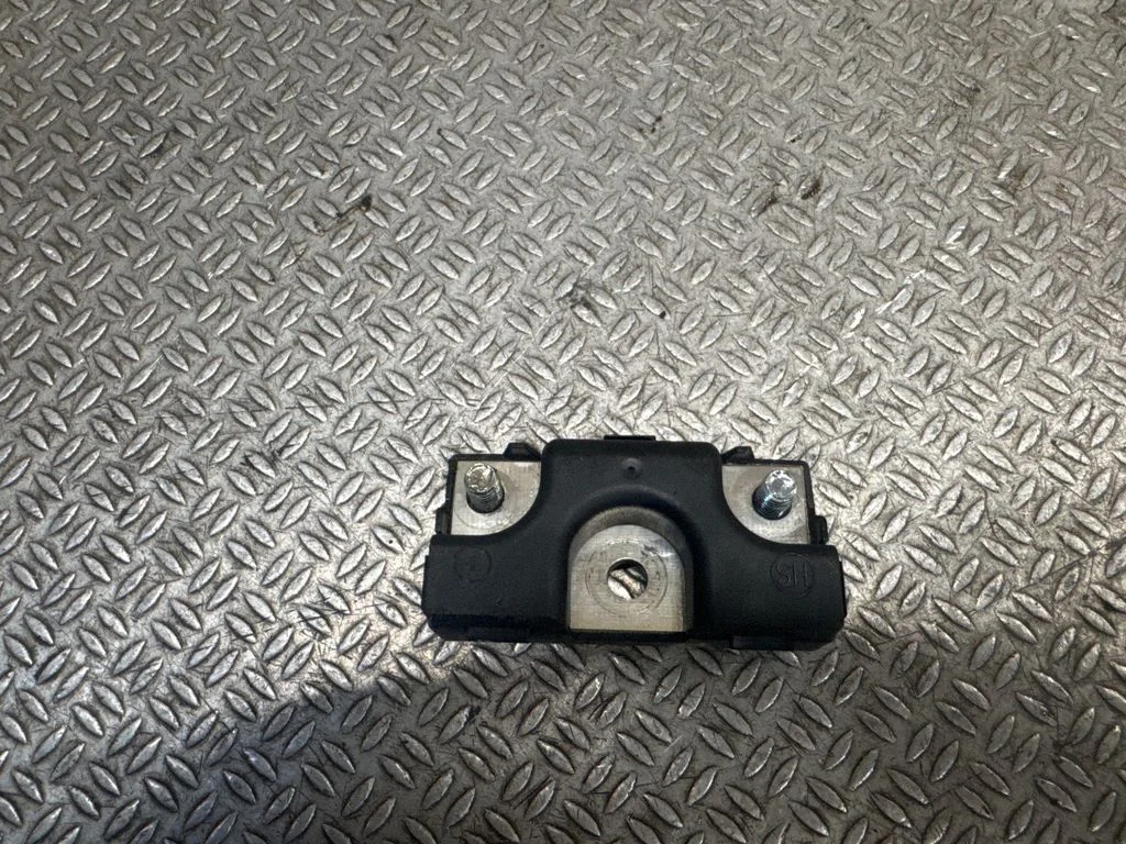 Antenna control unit 4F0035570