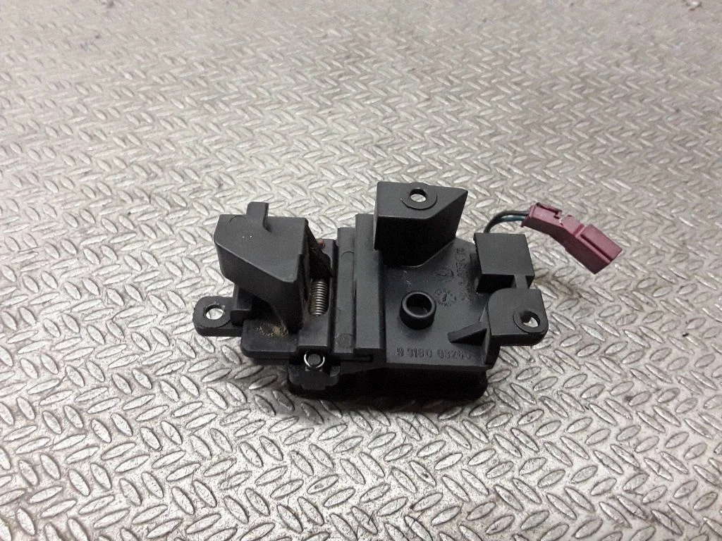 Curtain motor – BMW 5 Series E60 E61 (2004-2010)