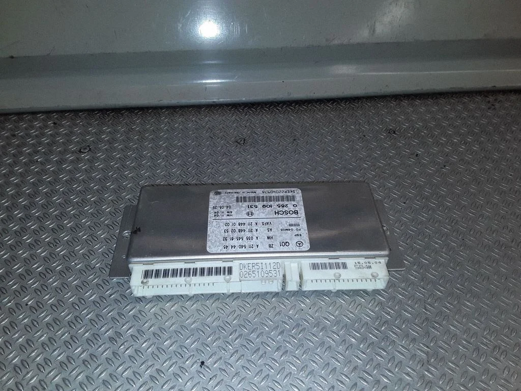 ESP (stability system) control unit A2115404445