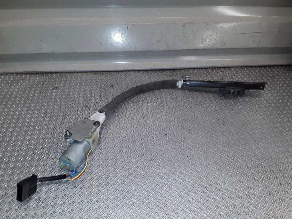 Drošības jostas regulēšanas motoriņš 602044200