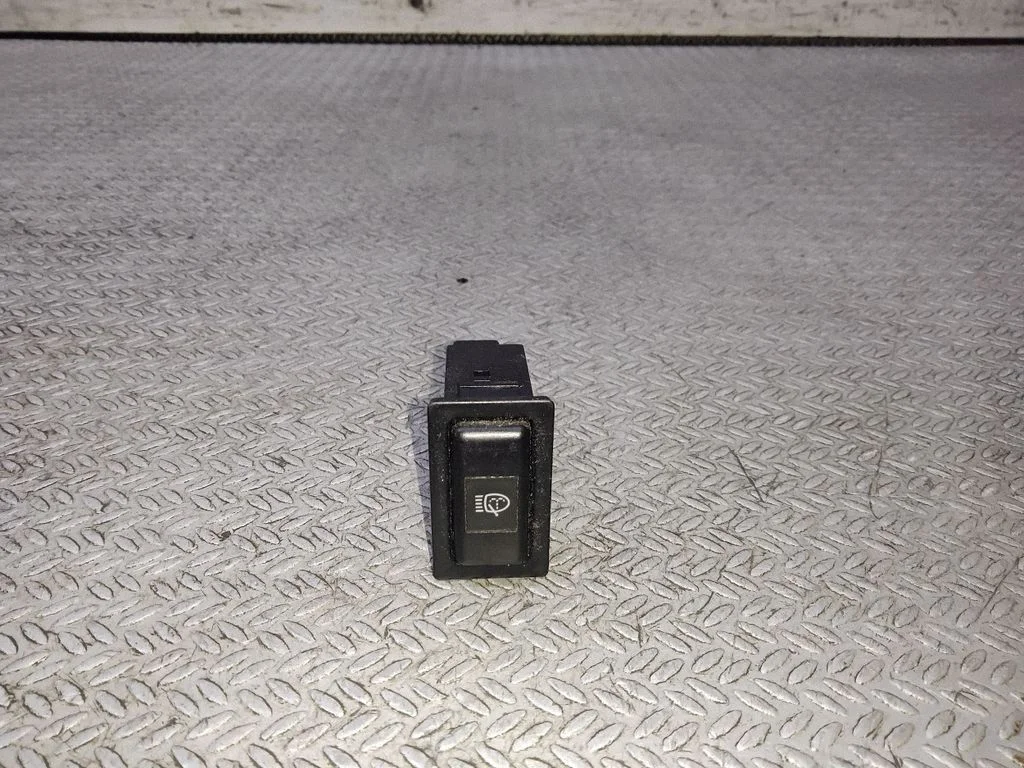 Lukturu mazgāšanas slēdzis 8415005031