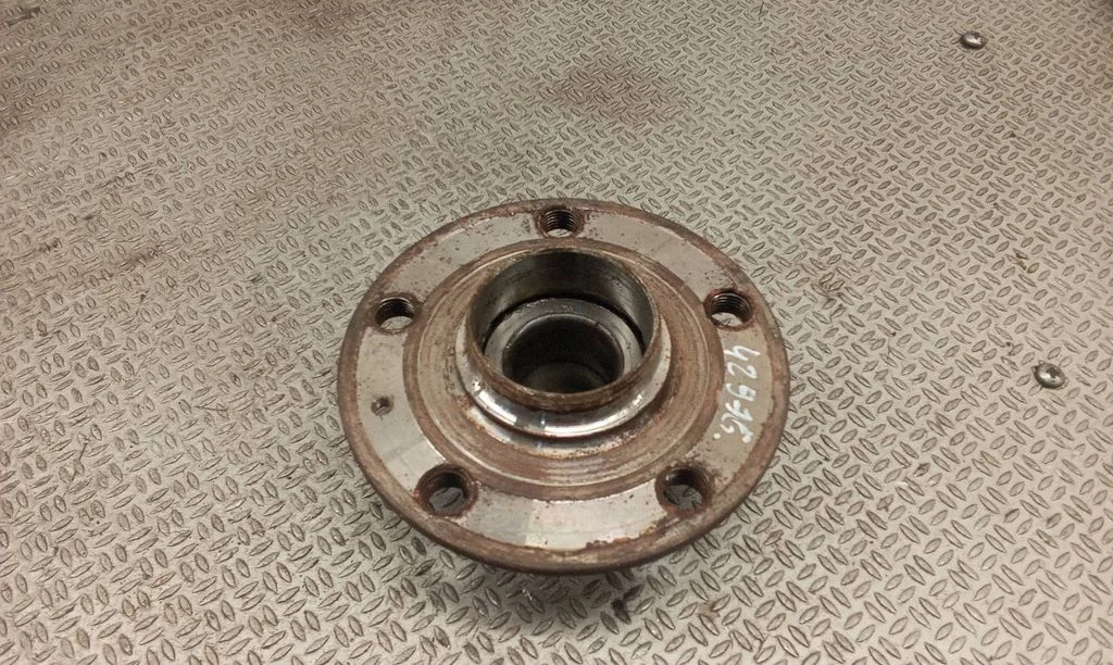 Rear wheel ball bearing
