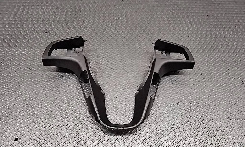 Steering wheel trim