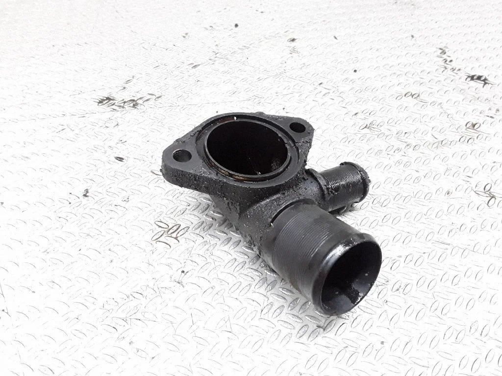 Thermostat housing