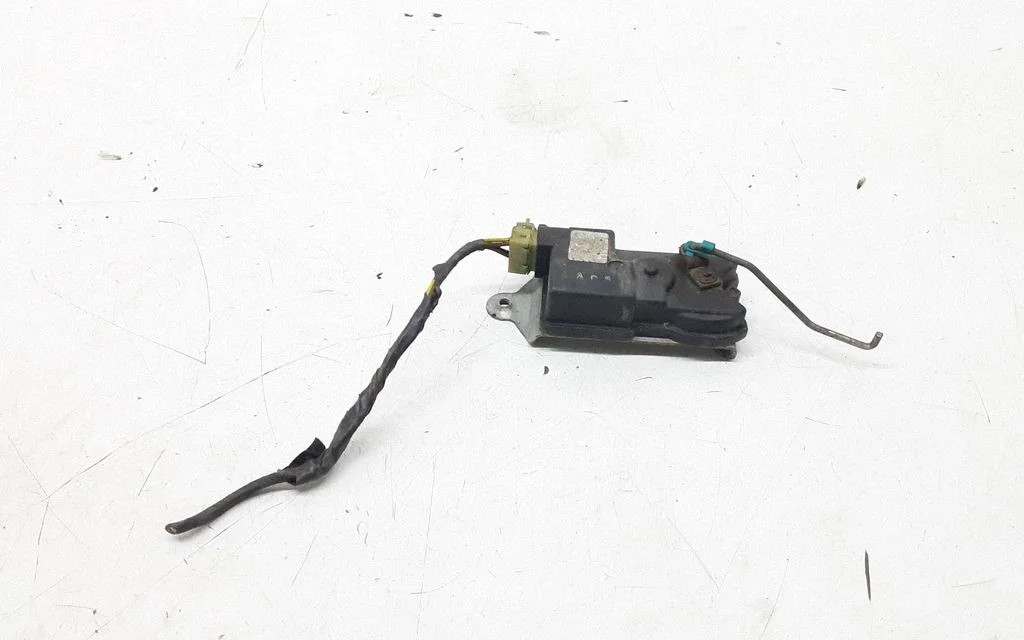 Rear lock motor – left