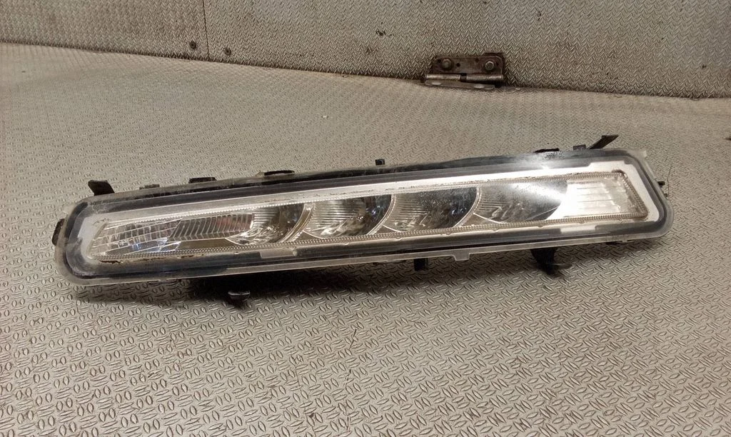 LED Daytime headlight BS7113B218AE