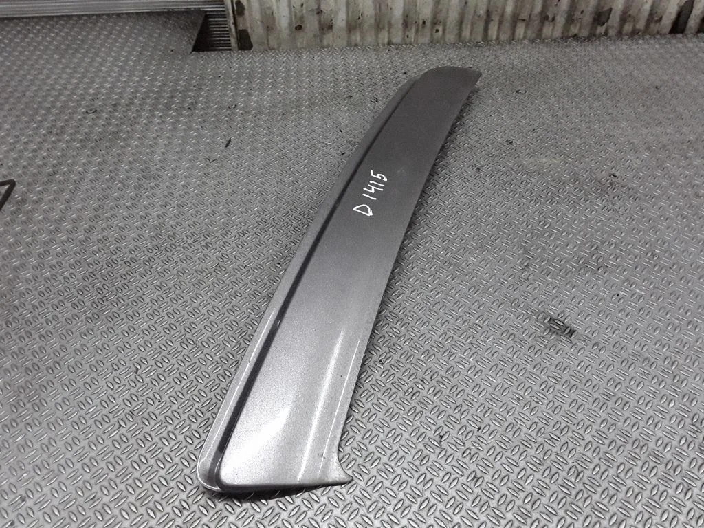 Rear side glass trim 5EZ20TRMAB