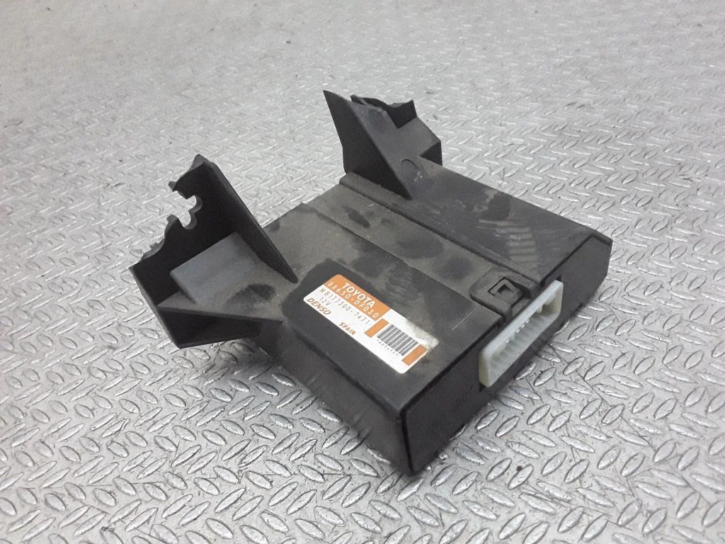 Air conditioner control unit module 886500F030