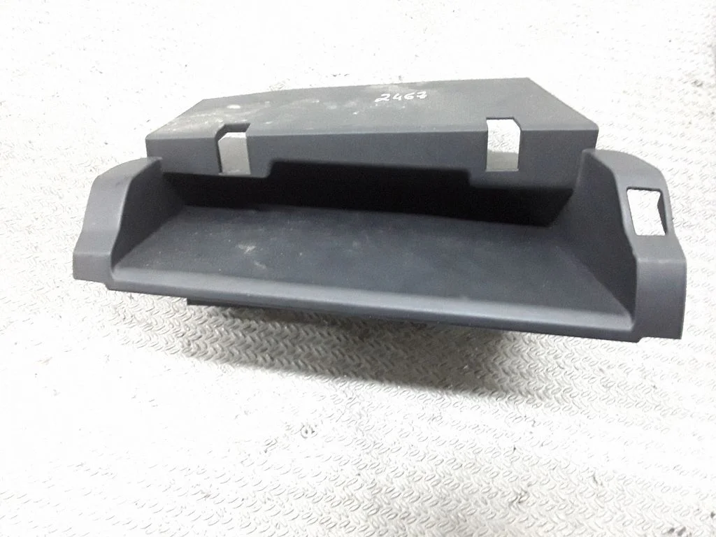 Esipakiruumi hoiukast 55451B1020