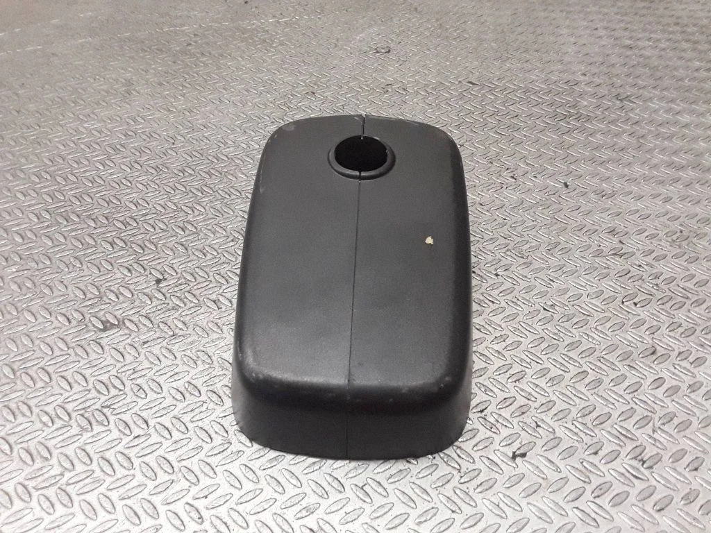 Rearview mirror trim – Volvo V70 (2005-2008)