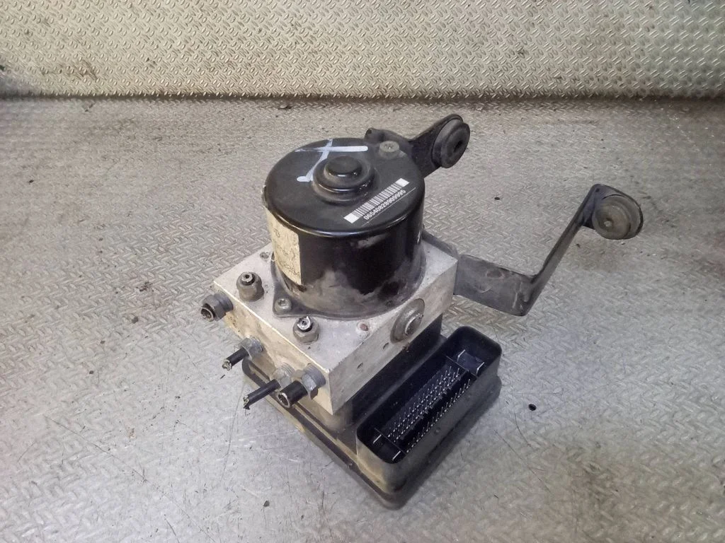 ABS-plokk – Ford Kuga I (2008-2012)