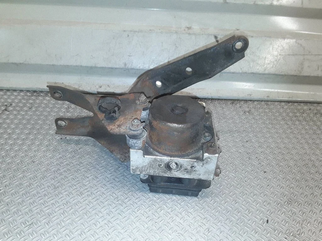 ABS block 4670A006