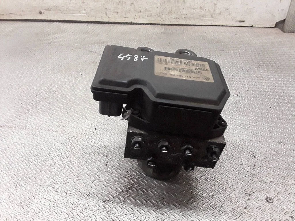 Pompa ABS 3AA614109AB