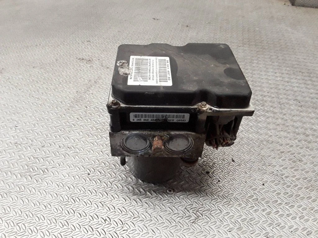 ABS block – Citroen C4 I (2004-2010)