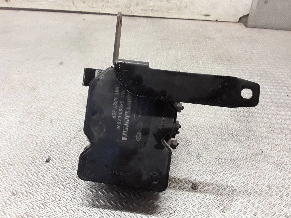 Pompa ABS 589200Z600